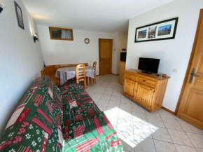 Appartement chaleureux au Grand Bornand - 6 personnes, balcon, parking, proche centre - FR-1-241-131